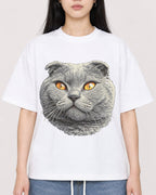 Mockup Boxy Heavyweight Tee White female close-up 01
