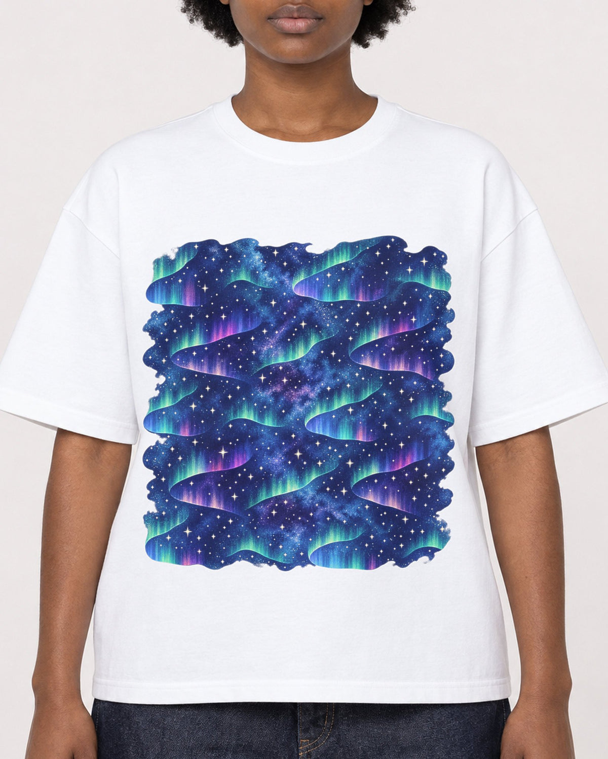 Mockup Boxy Heavyweight Tee White female close-up 14