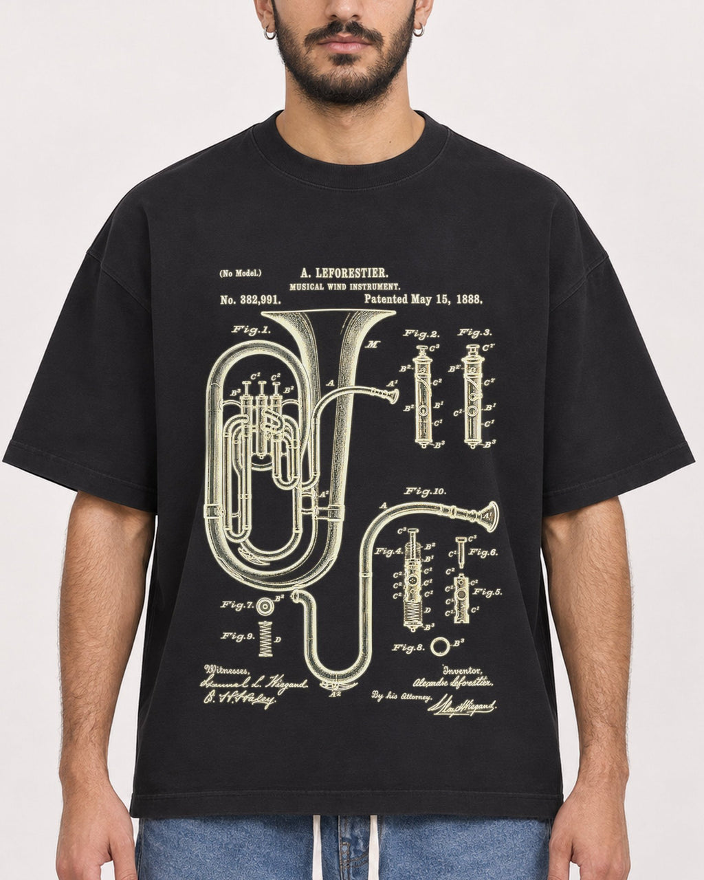 Mockup Boxy Heavyweight Tee Black male close-up 07