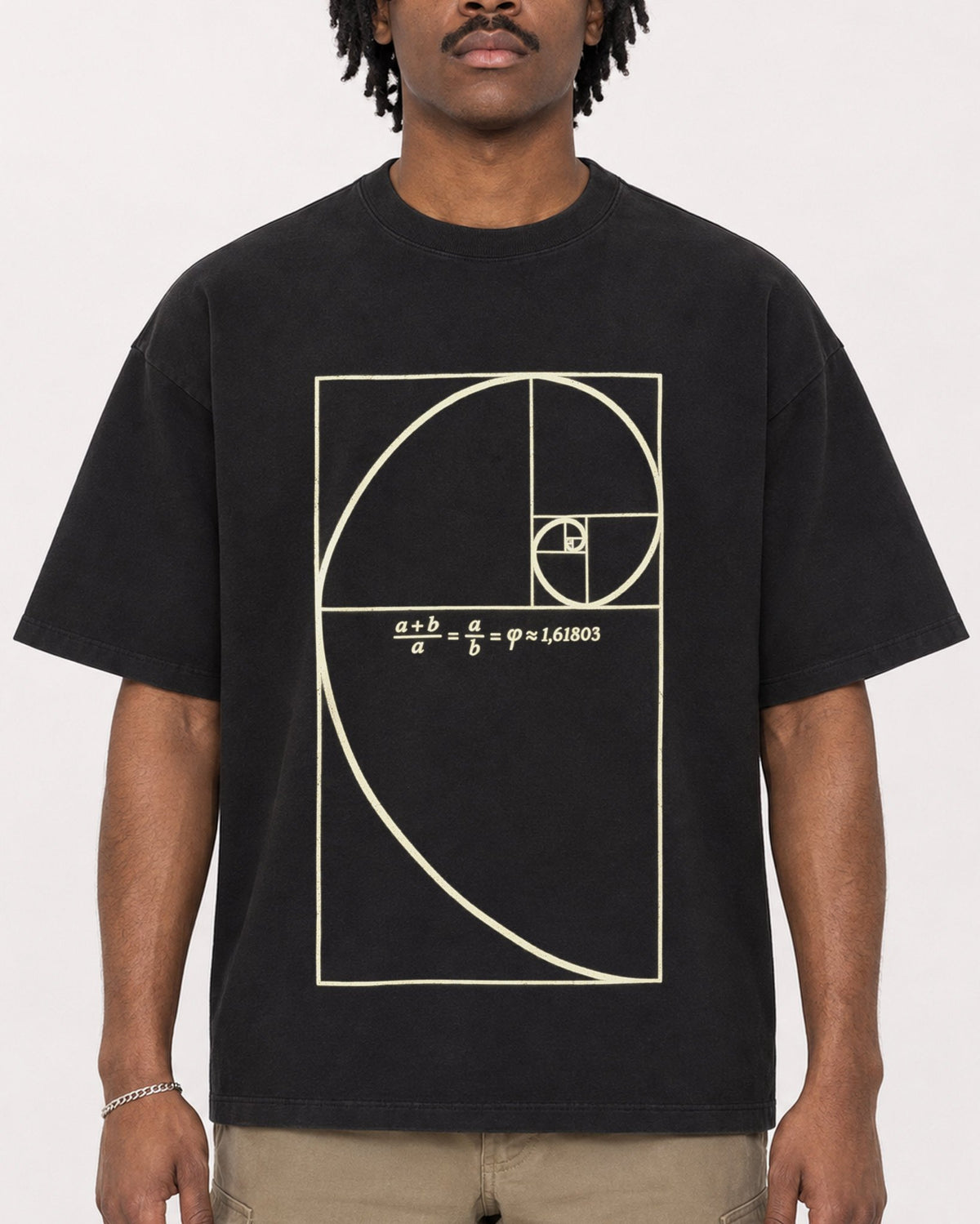 Mockup Boxy Heavyweight Tee Black male close-up 04