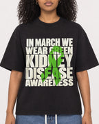 Mockup Boxy Heavyweight Tee Black female close-up 05