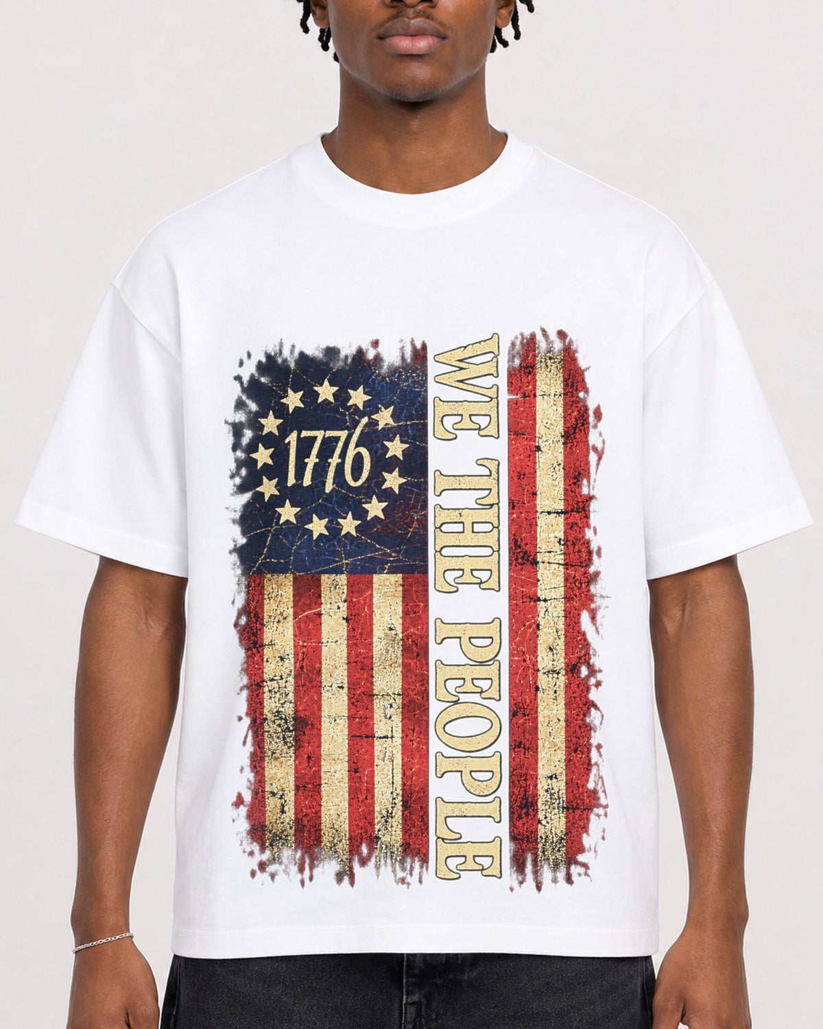 Mockup Boxy Heavyweight Tee White male close-up 05