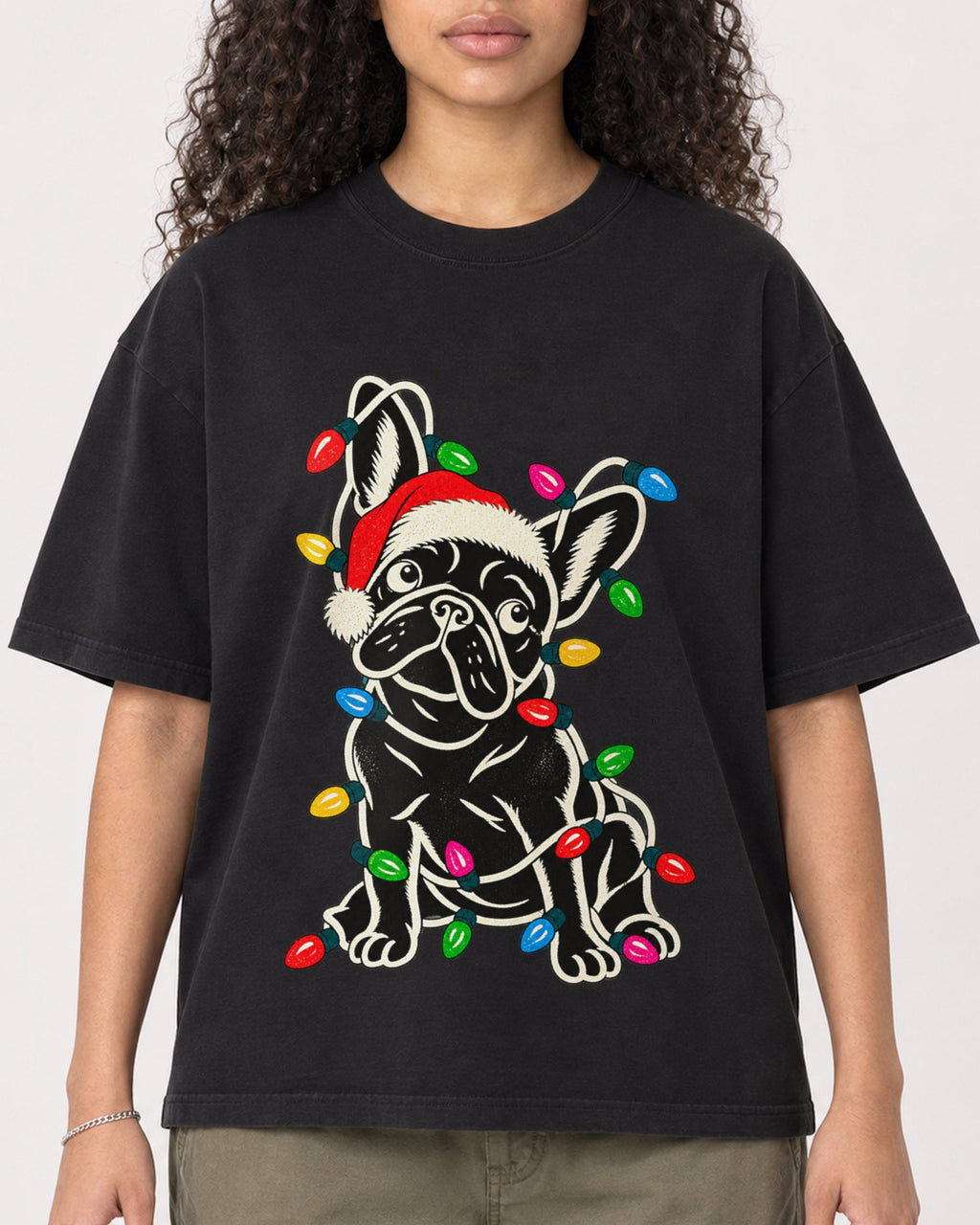 Mockup Boxy Heavyweight Tee Black female close-up 10
