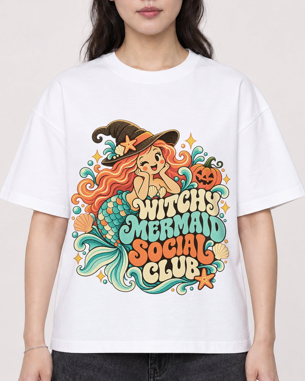 Mockup Boxy Heavyweight Tee White female close-up 03
