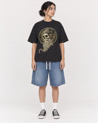 Mockup Boxy Heavyweight Tee Black female full-body 17