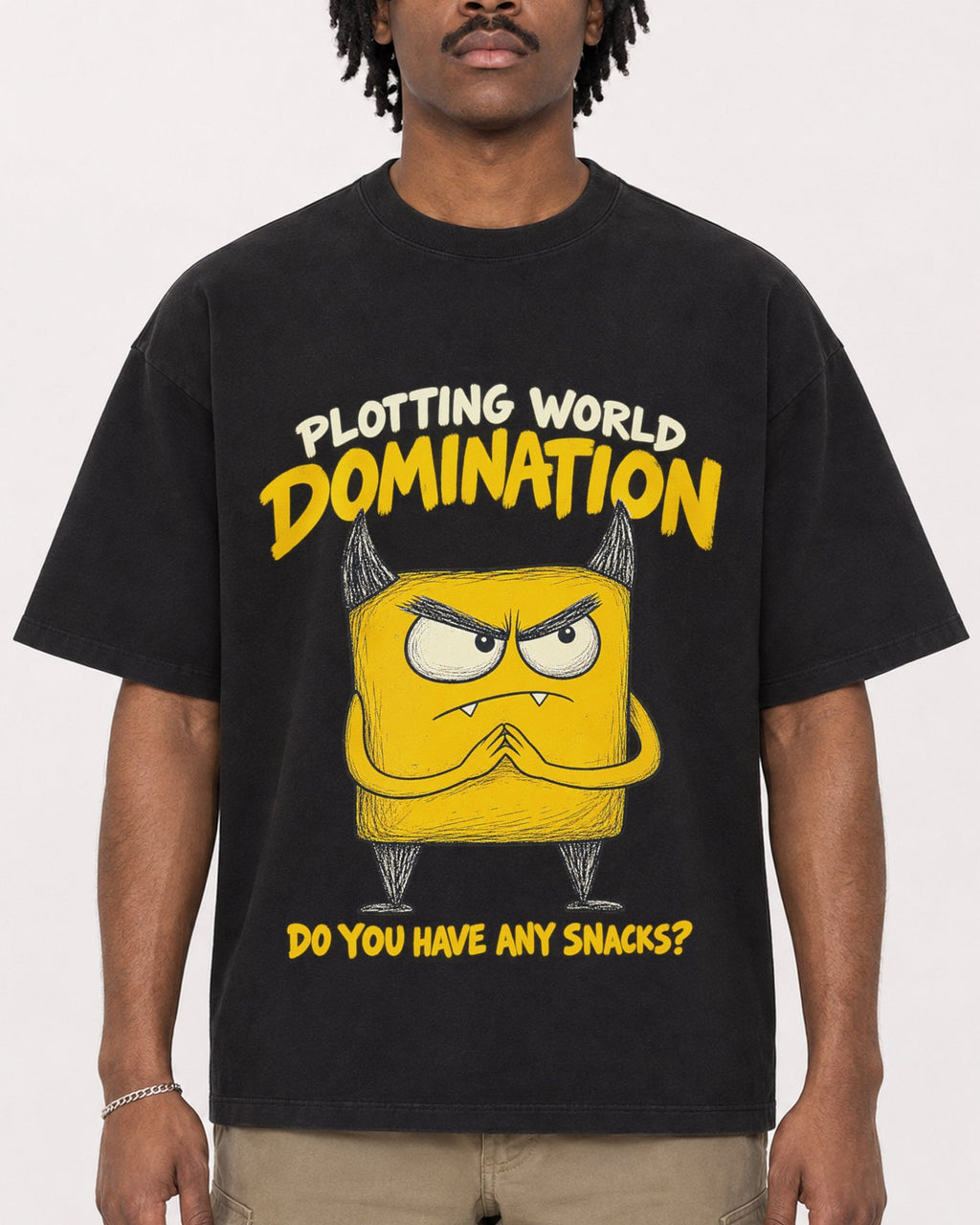 Mockup Boxy Heavyweight Tee Black male close-up 04