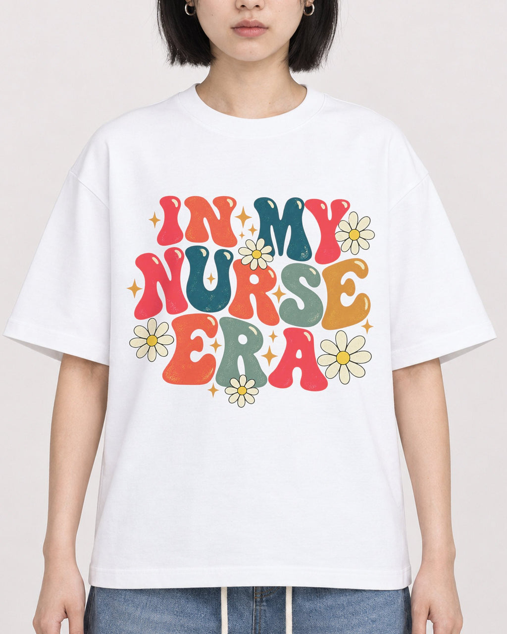Mockup Boxy Heavyweight Tee White female close-up 11