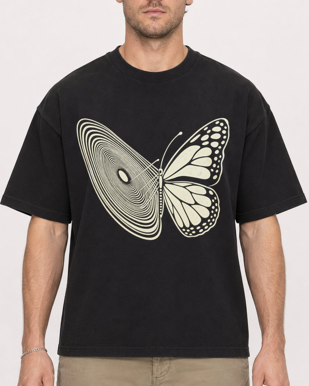 Mockup Boxy Heavyweight Tee Black male close-up 08