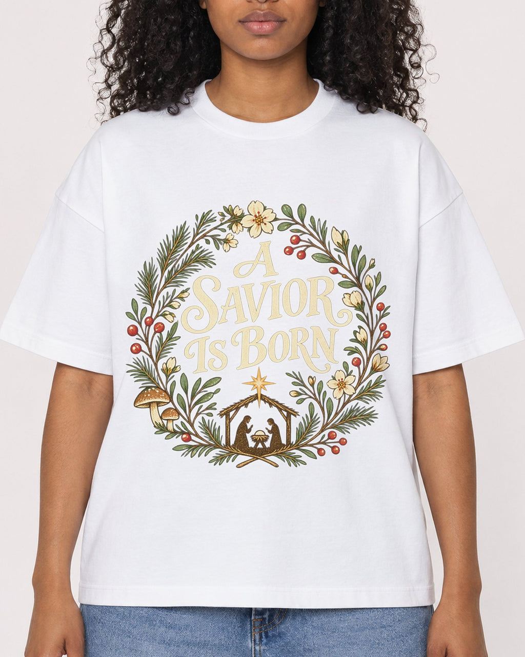 Mockup Boxy Heavyweight Tee White female close-up 05