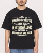 Mockup Boxy Heavyweight Tee Black male close-up 02