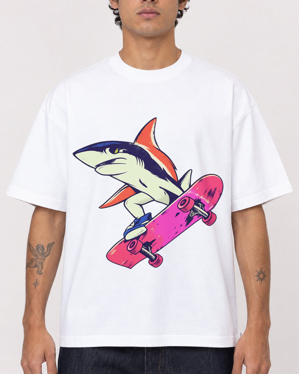 Mockup Boxy Heavyweight Tee White male close-up 06