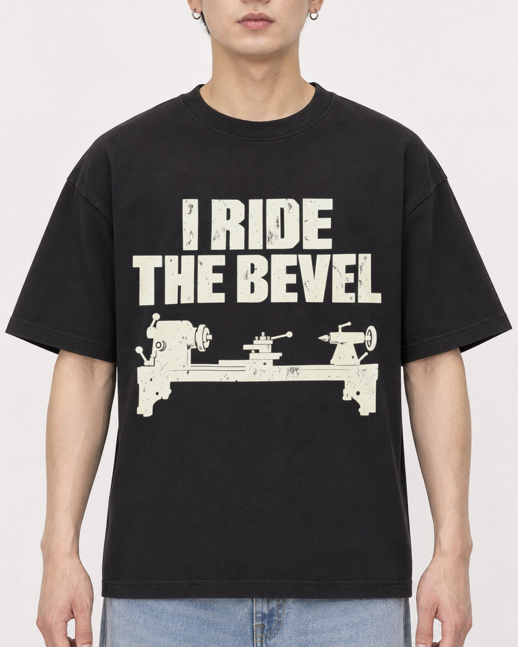 Mockup Boxy Heavyweight Tee Black male close-up 01