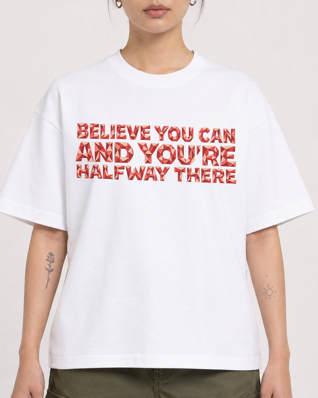 Mockup Boxy Heavyweight Tee White female close-up 12