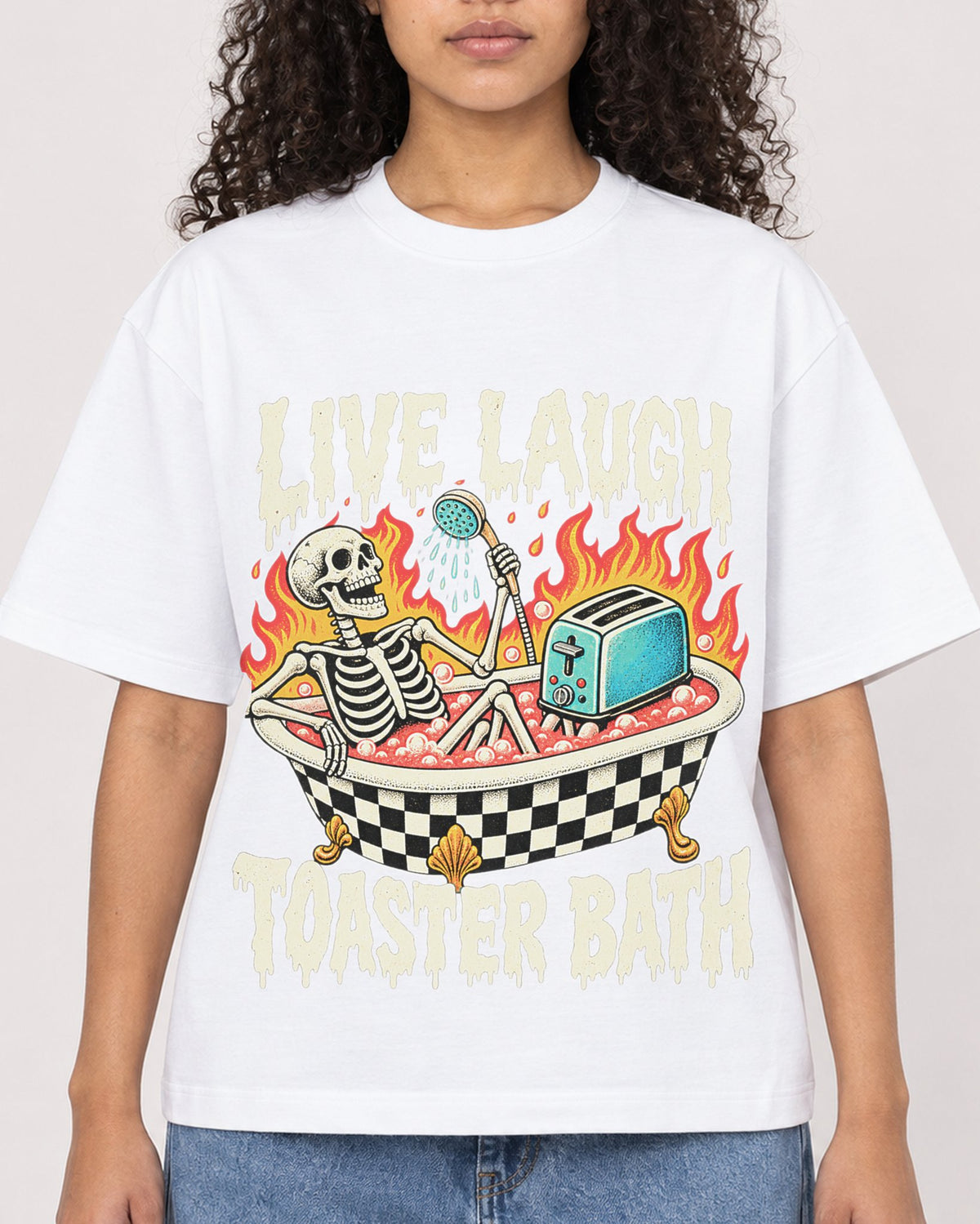 Mockup Boxy Heavyweight Tee White female close-up 10