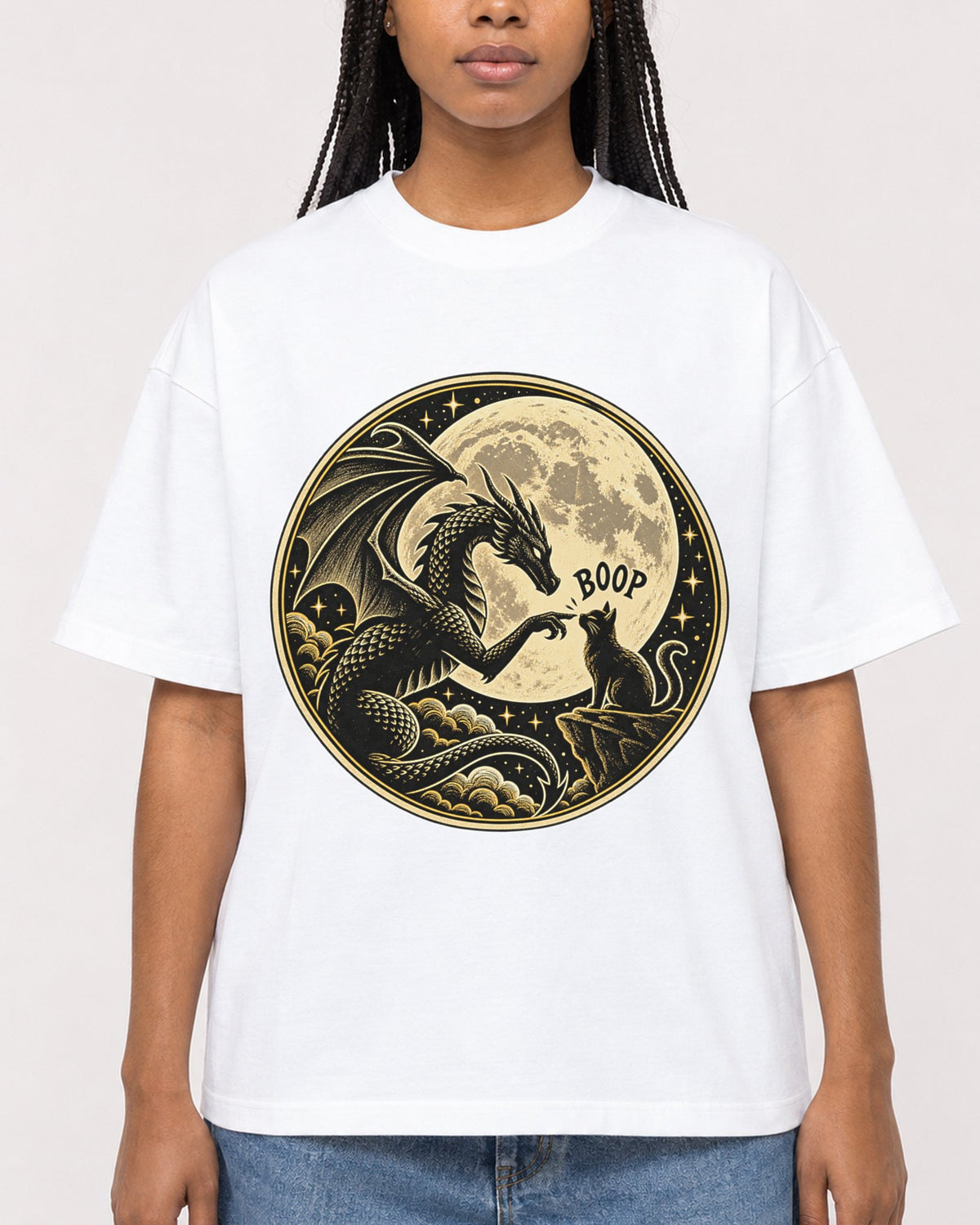 Mockup Boxy Heavyweight Tee White female close-up 45