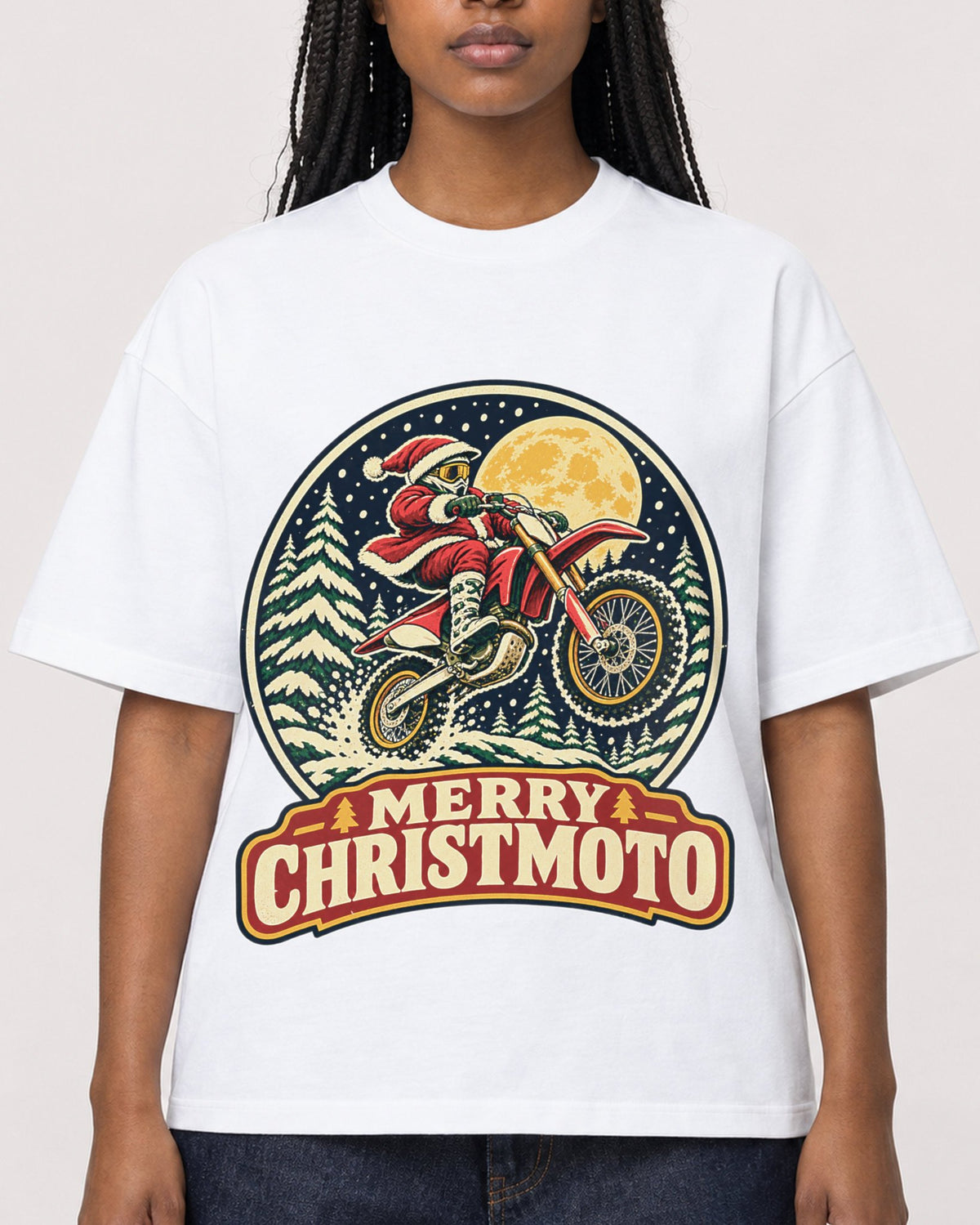 Mockup Boxy Heavyweight Tee White female close-up 04
