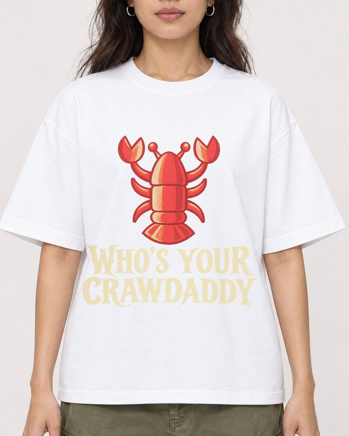 Mockup Boxy Heavyweight Tee White female close-up 02