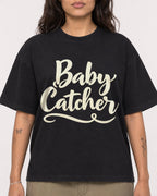 Mockup Boxy Heavyweight Tee Black female close-up 06