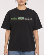 Mockup Boxy Heavyweight Tee Black female close-up 12