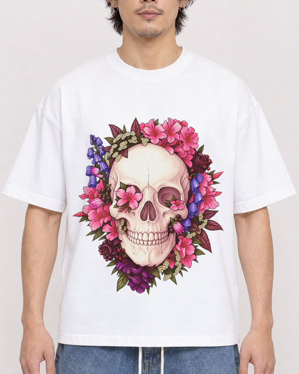 Mockup Boxy Heavyweight Tee White male close-up 03
