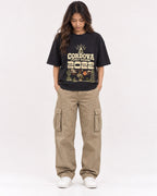 Mockup Boxy Heavyweight Tee Black female full-body 02