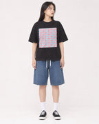 Mockup Boxy Heavyweight Tee Black female full-body 01
