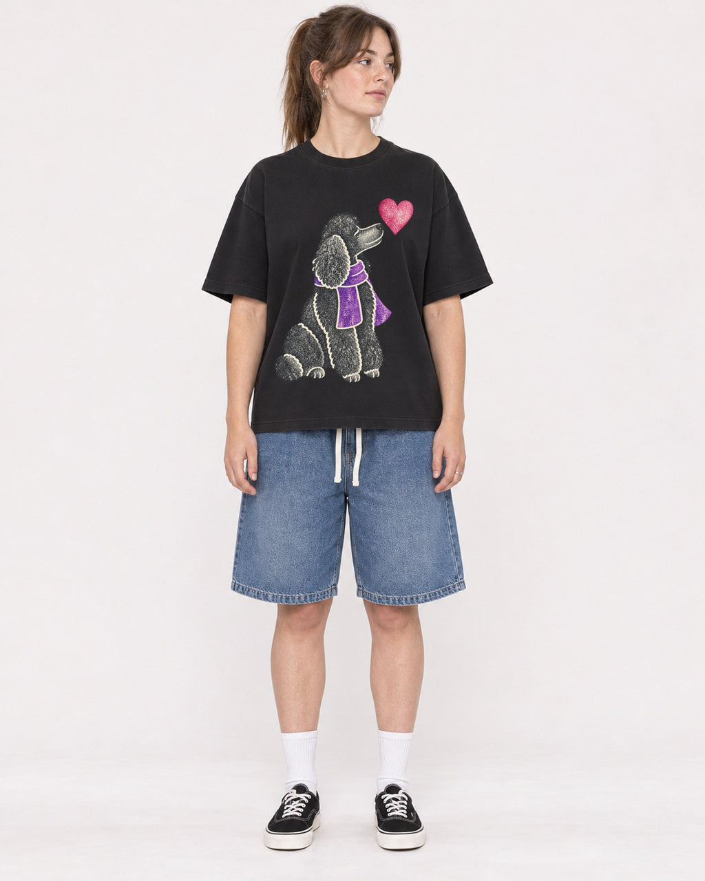 Mockup Boxy Heavyweight Tee Black female full-body 29