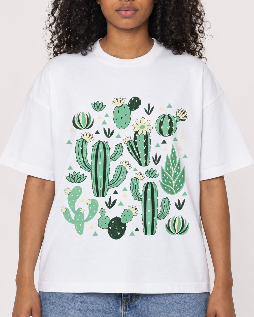 Mockup Boxy Heavyweight Tee White female close-up 05