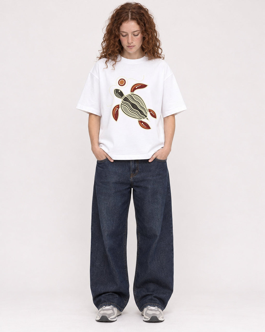 Mockup Boxy Heavyweight Tee White female full-body 09