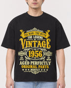 Mockup Boxy Heavyweight Tee Black male close-up 13