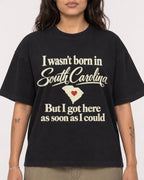 Mockup Boxy Heavyweight Tee Black female close-up 06