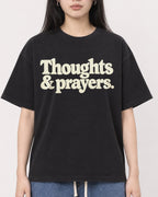 Mockup Boxy Heavyweight Tee Black female close-up 01