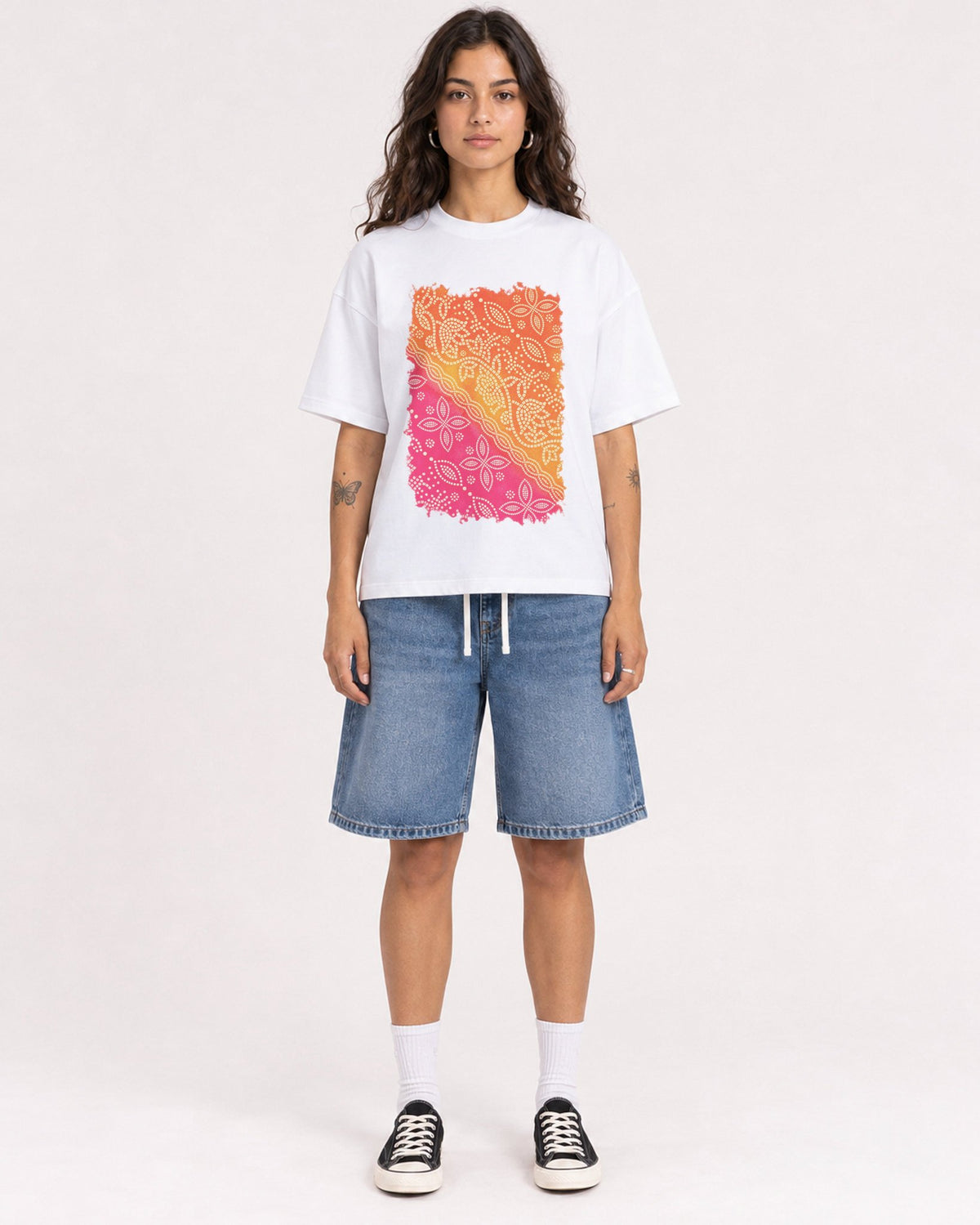 Mockup Boxy Heavyweight Tee White female full-body 06