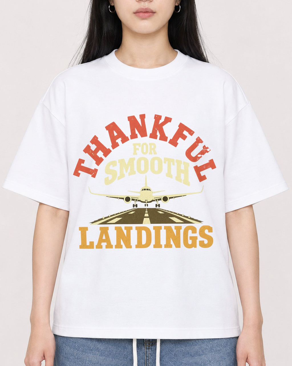 Mockup Boxy Heavyweight Tee White female close-up 01