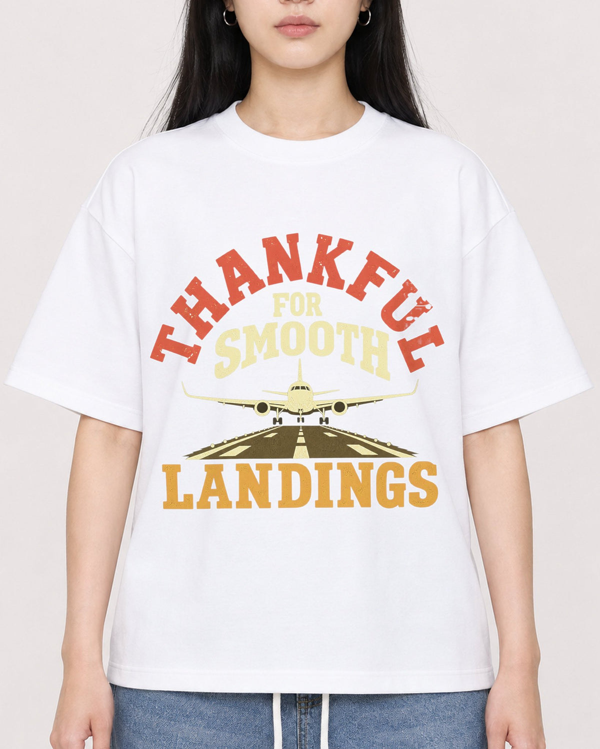 Mockup Boxy Heavyweight Tee White female close-up 01