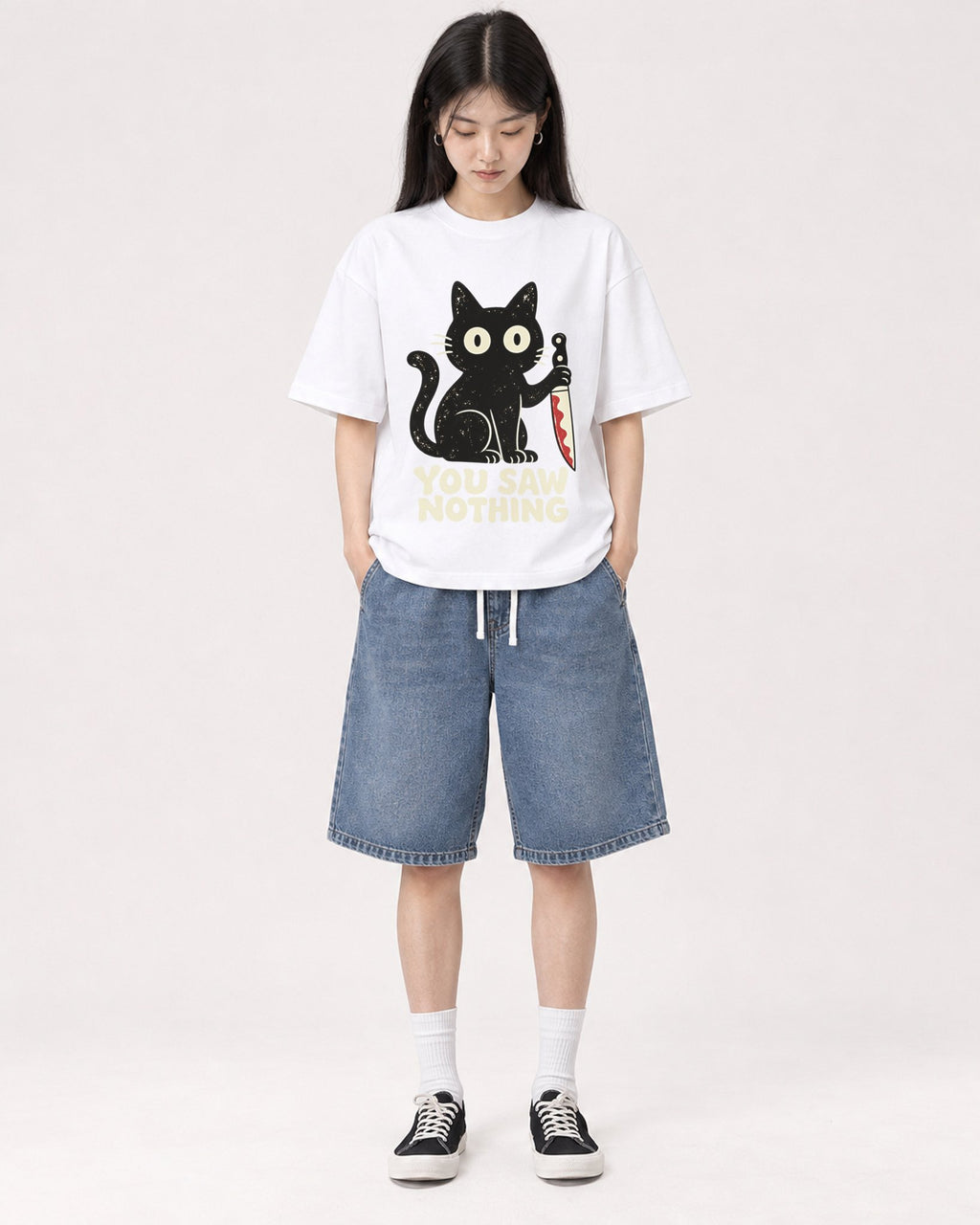 Mockup Boxy Heavyweight Tee White female full-body 01