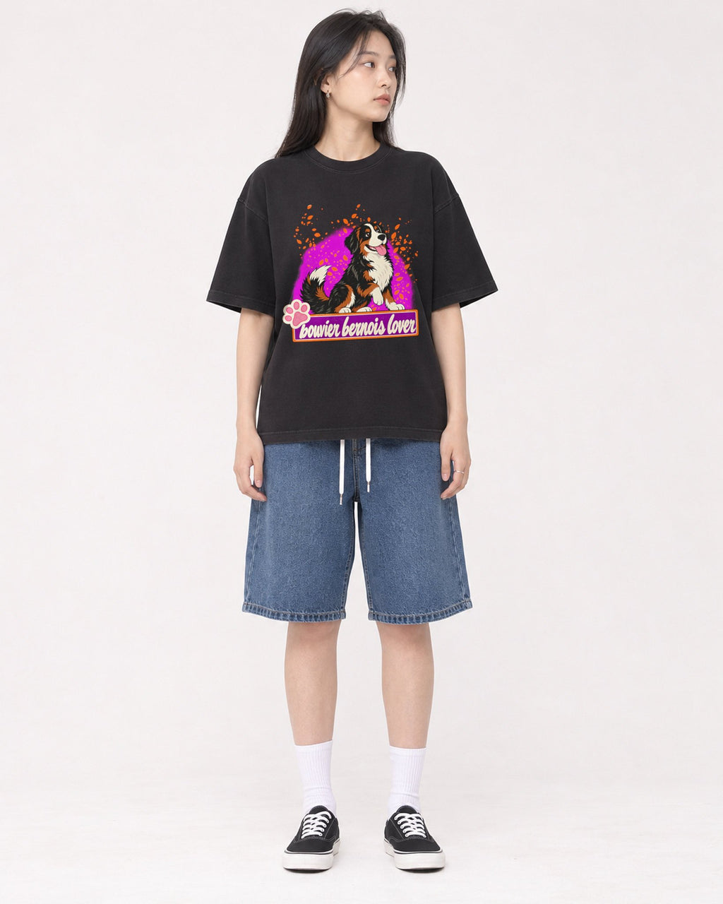 Mockup Boxy Heavyweight Tee Black female full-body 01