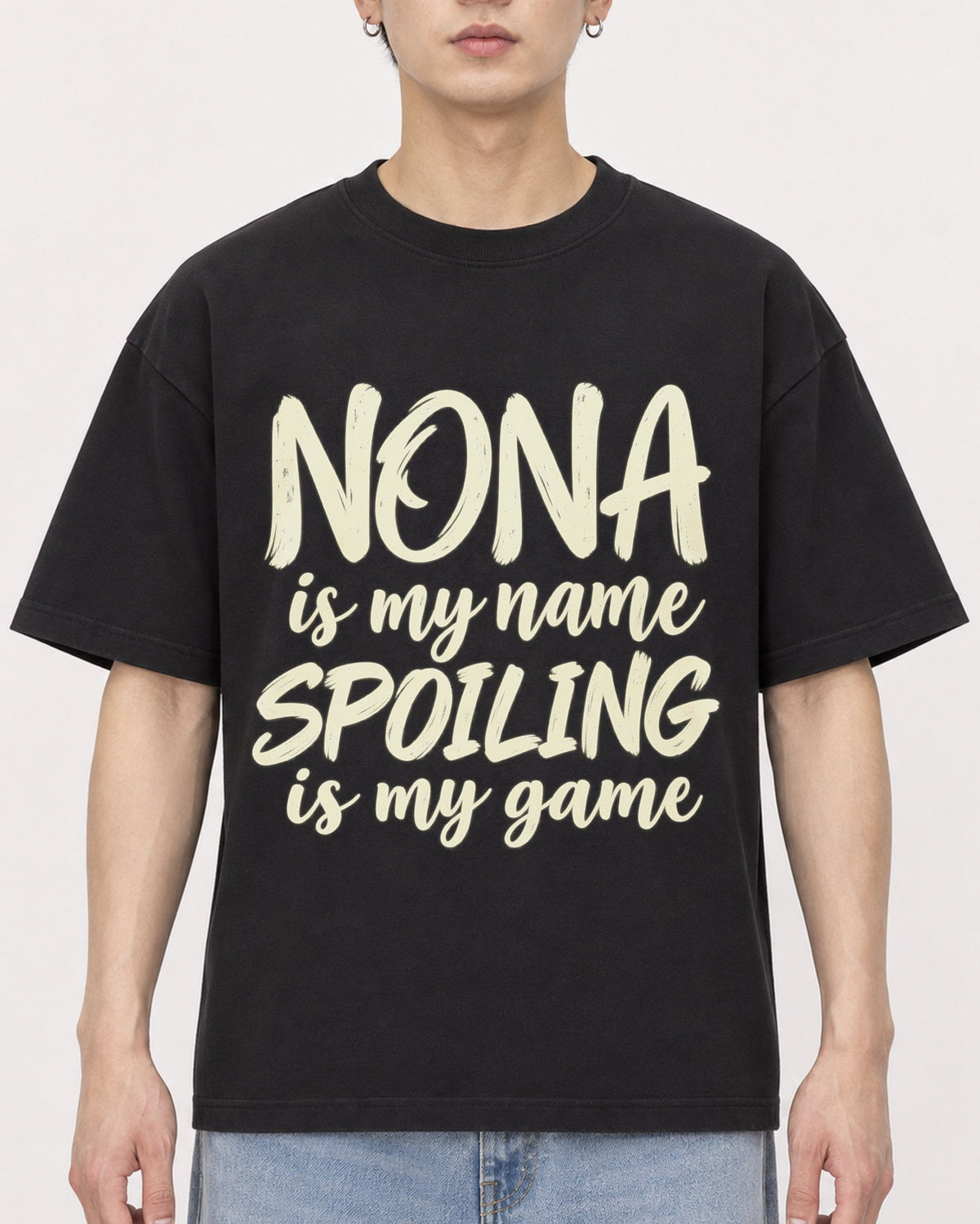 Mockup Boxy Heavyweight Tee Black male close-up 01