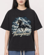 Mockup Boxy Heavyweight Tee Black female close-up 01