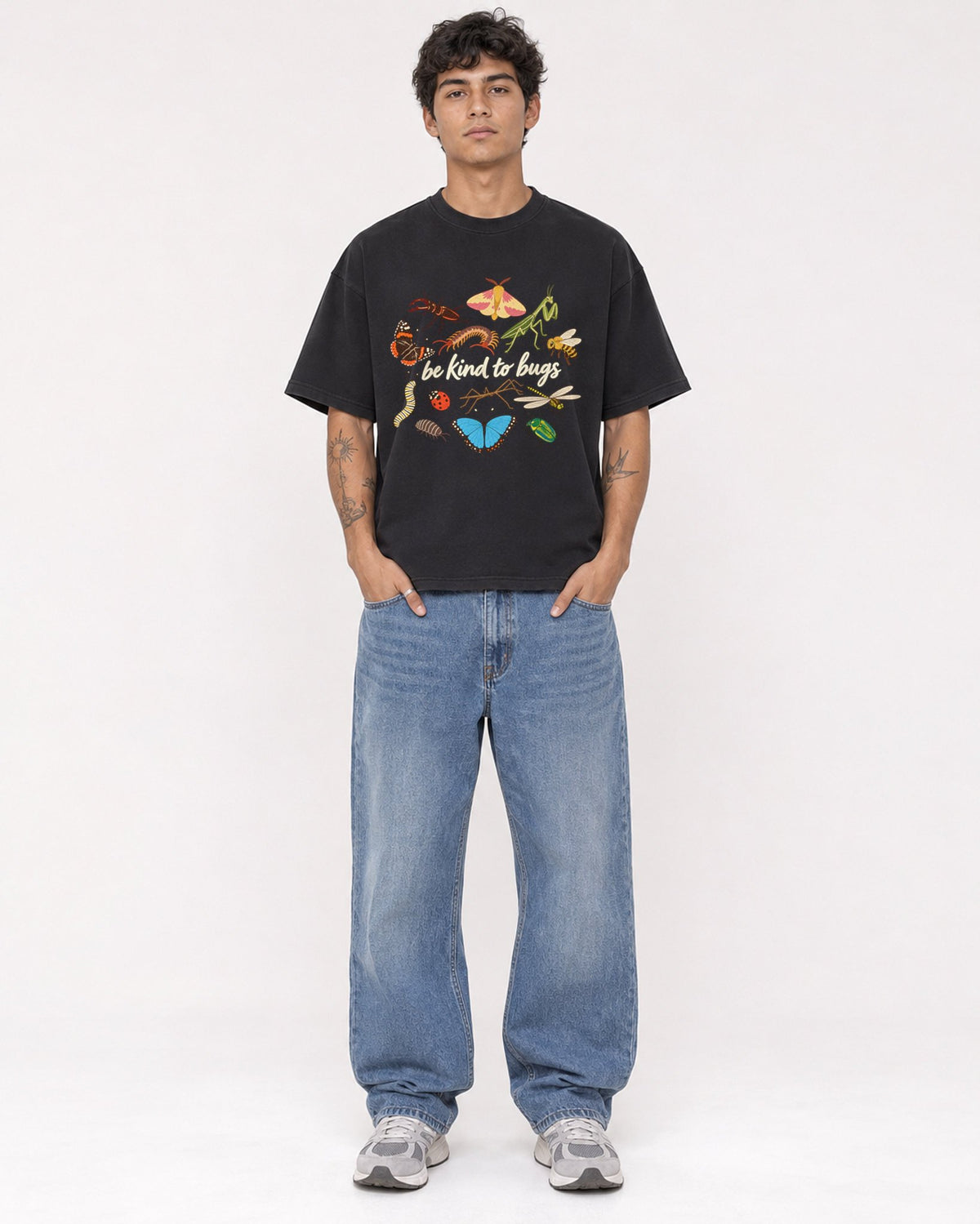 Mockup Boxy Heavyweight Tee Black male full-body 06
