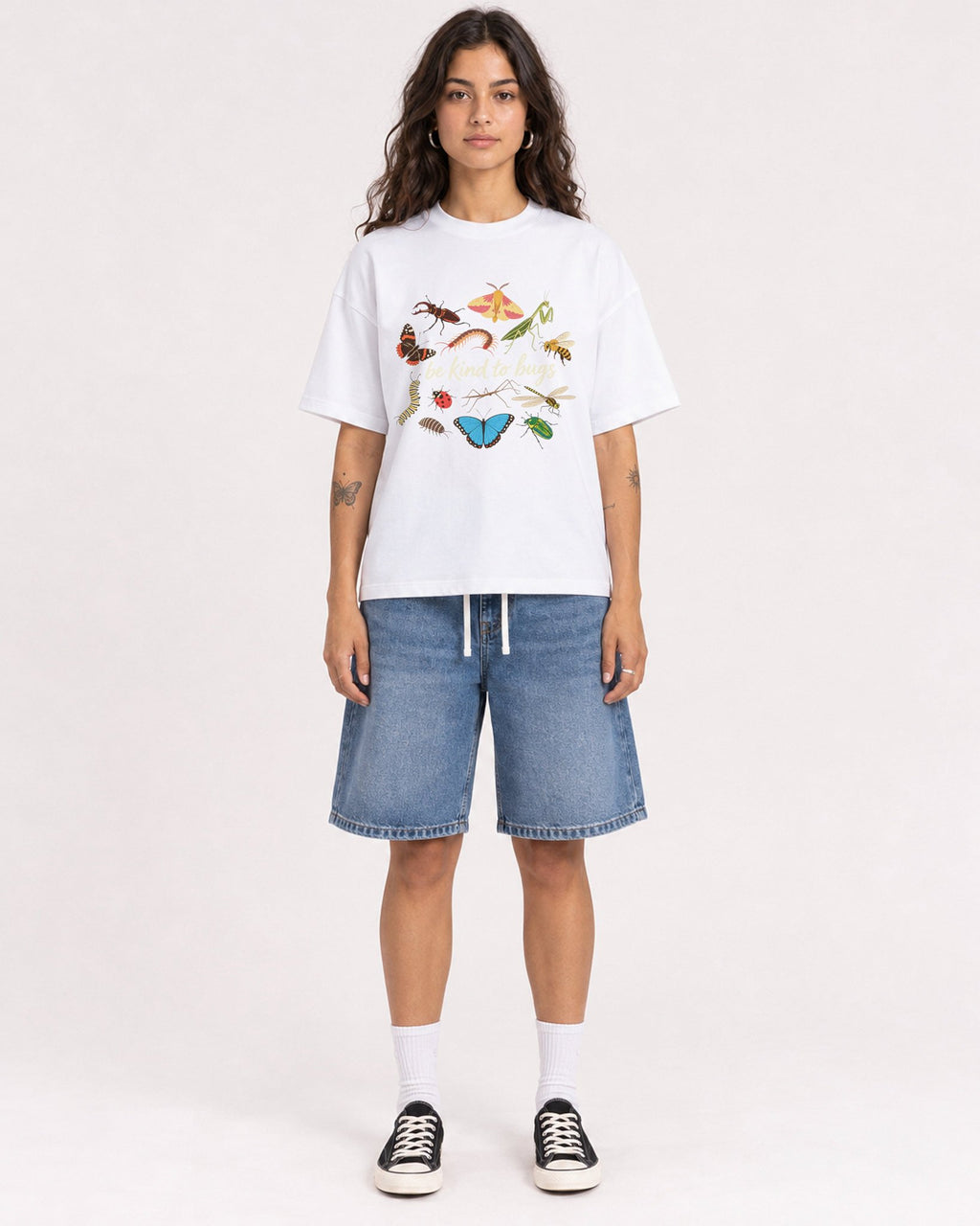 Mockup Boxy Heavyweight Tee White female full-body 06