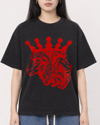 Mockup Boxy Heavyweight Tee Black female close-up 01