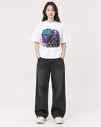 Mockup Boxy Heavyweight Tee White female full-body 03