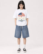 Mockup Boxy Heavyweight Tee White female full-body 01