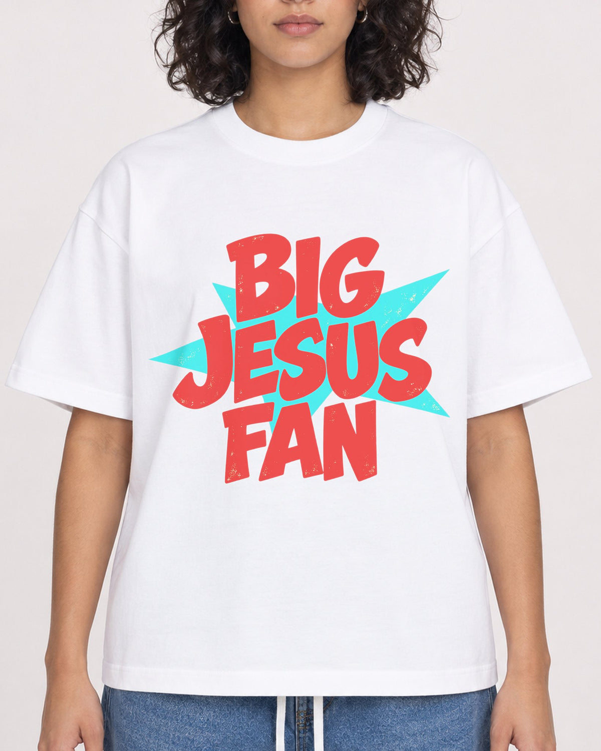 Mockup Boxy Heavyweight Tee White female close-up 26