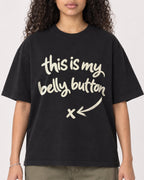 Mockup Boxy Heavyweight Tee Black female close-up 10