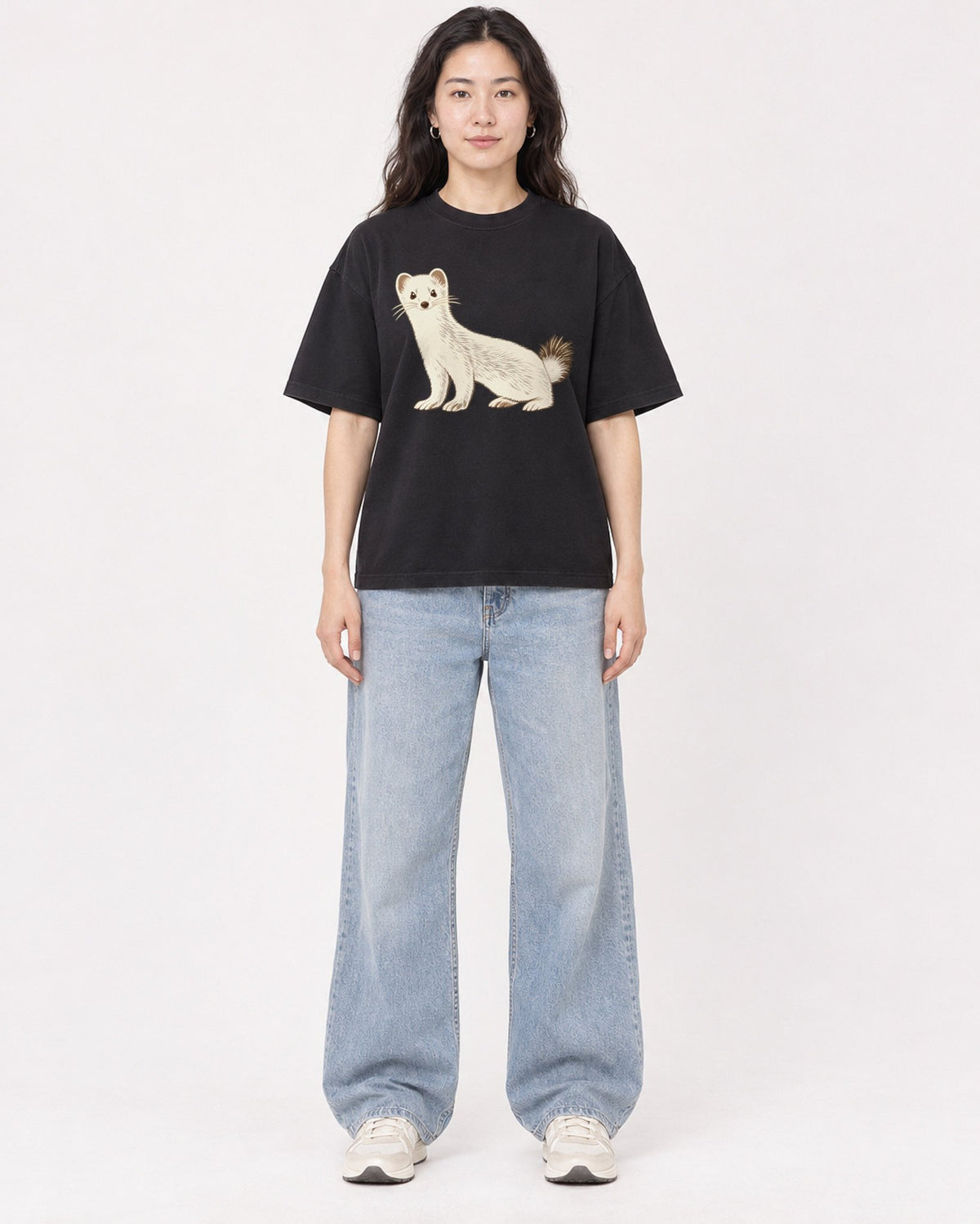 Mockup Boxy Heavyweight Tee Black female full-body 03