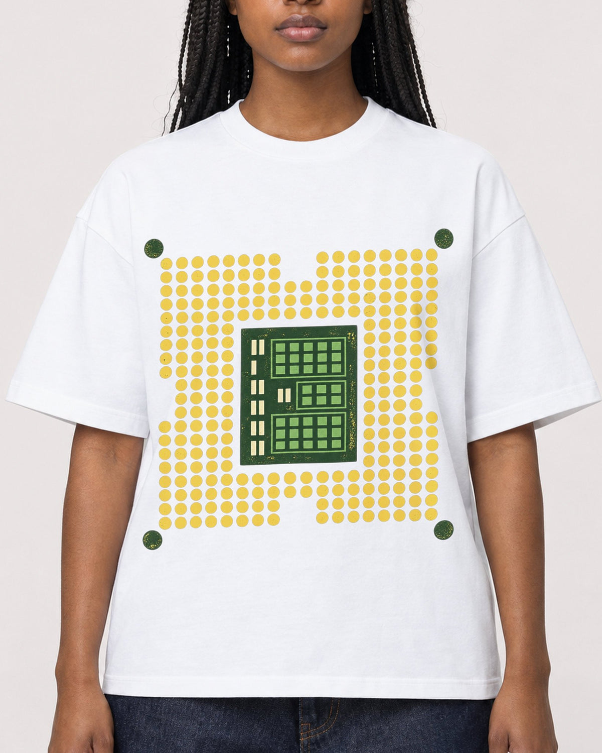 Mockup Boxy Heavyweight Tee White female close-up 04