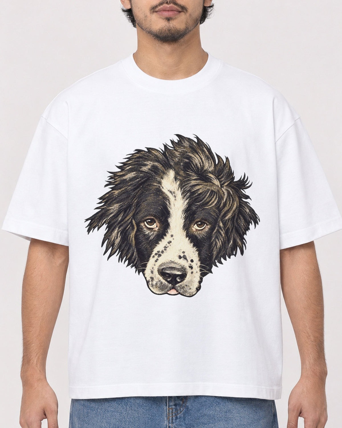 Mockup Boxy Heavyweight Tee White male close-up 02