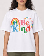 Mockup Boxy Heavyweight Tee White female close-up 07